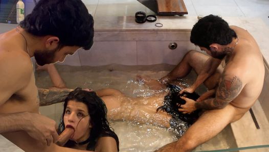 Intense Throat Pie! I Drown My Girlfriend And Fuck Her Mouth